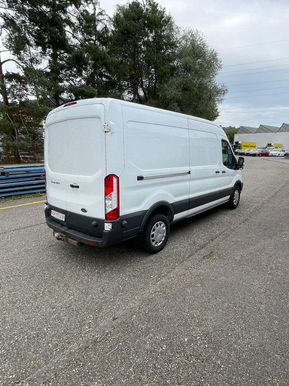 FORD Transit Van 350 L2 Ambiente 2.0 TDCi 170 RWD-image-4