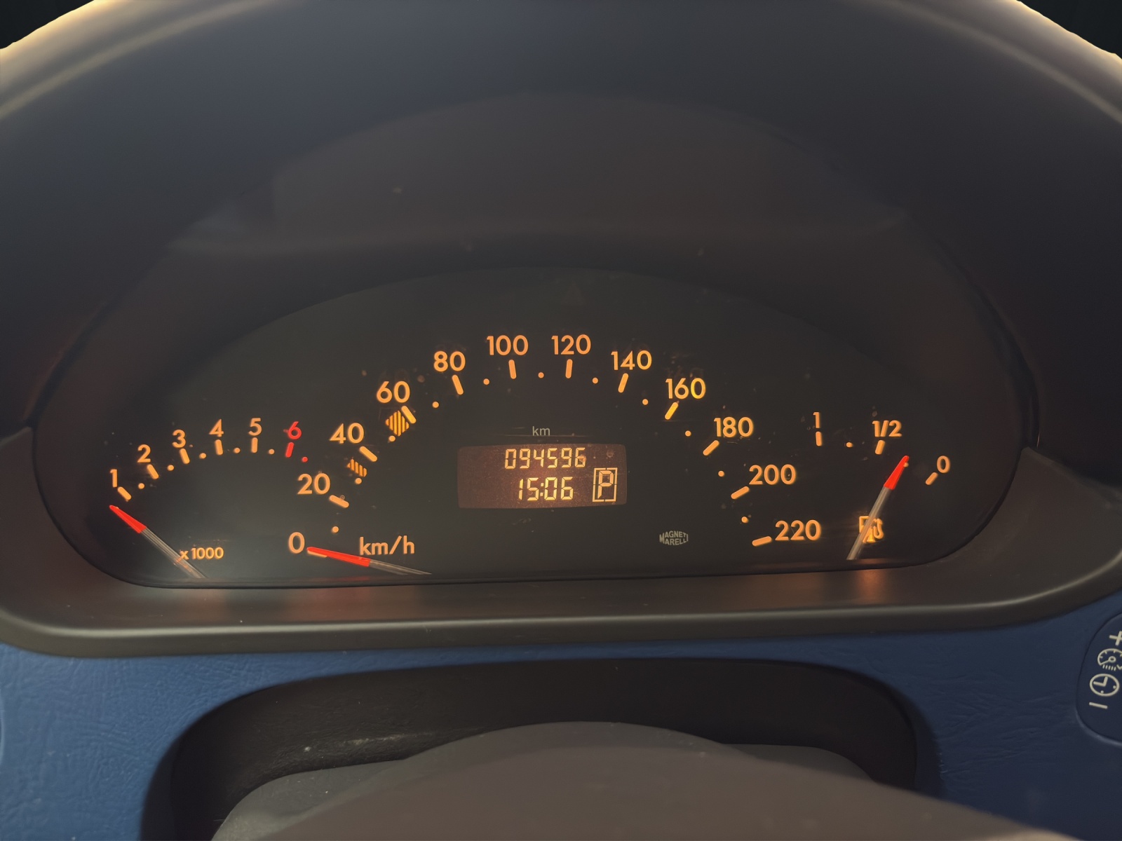 MERCEDES-BENZ A 160 Classic Automatico-image-15