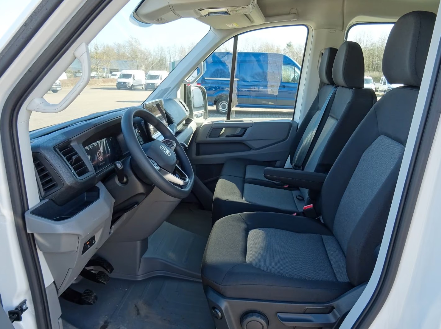 VW Crafter 35 2.0 TDI L4-image-3