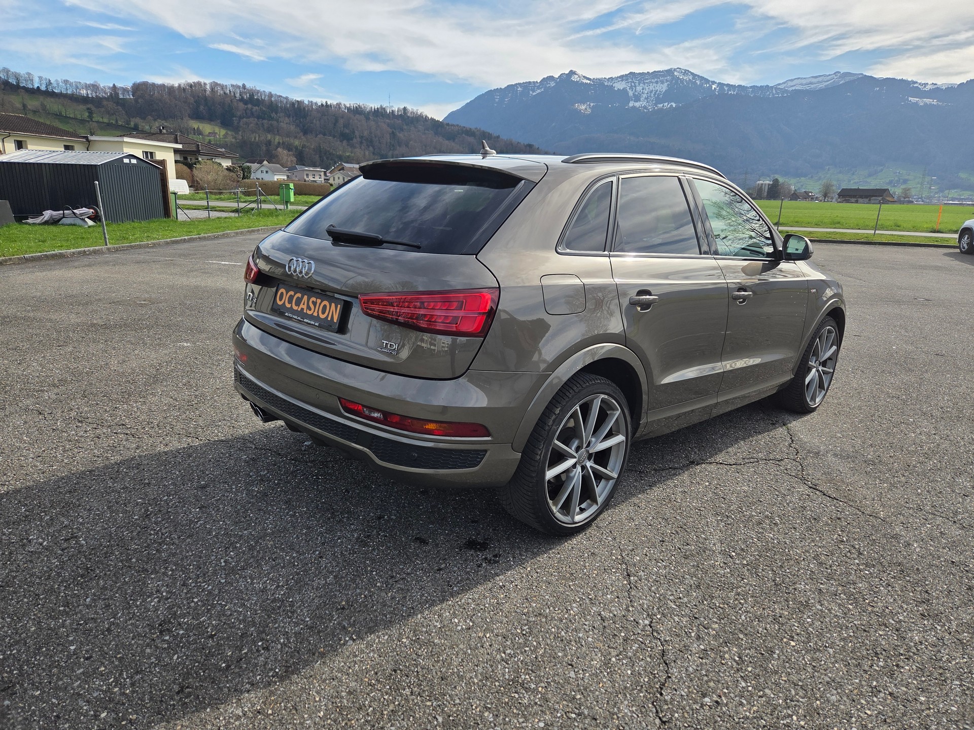 AUDI Q3 2.0 TDI sport quattro S-tronic-image-4