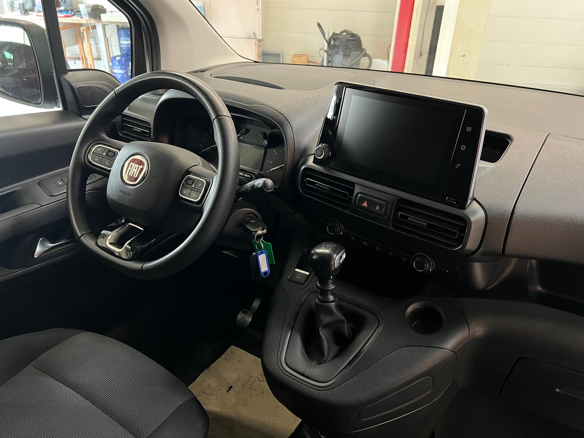 FIAT Doblo 1.5 BlueHDi L2 950kg Techno-image-9
