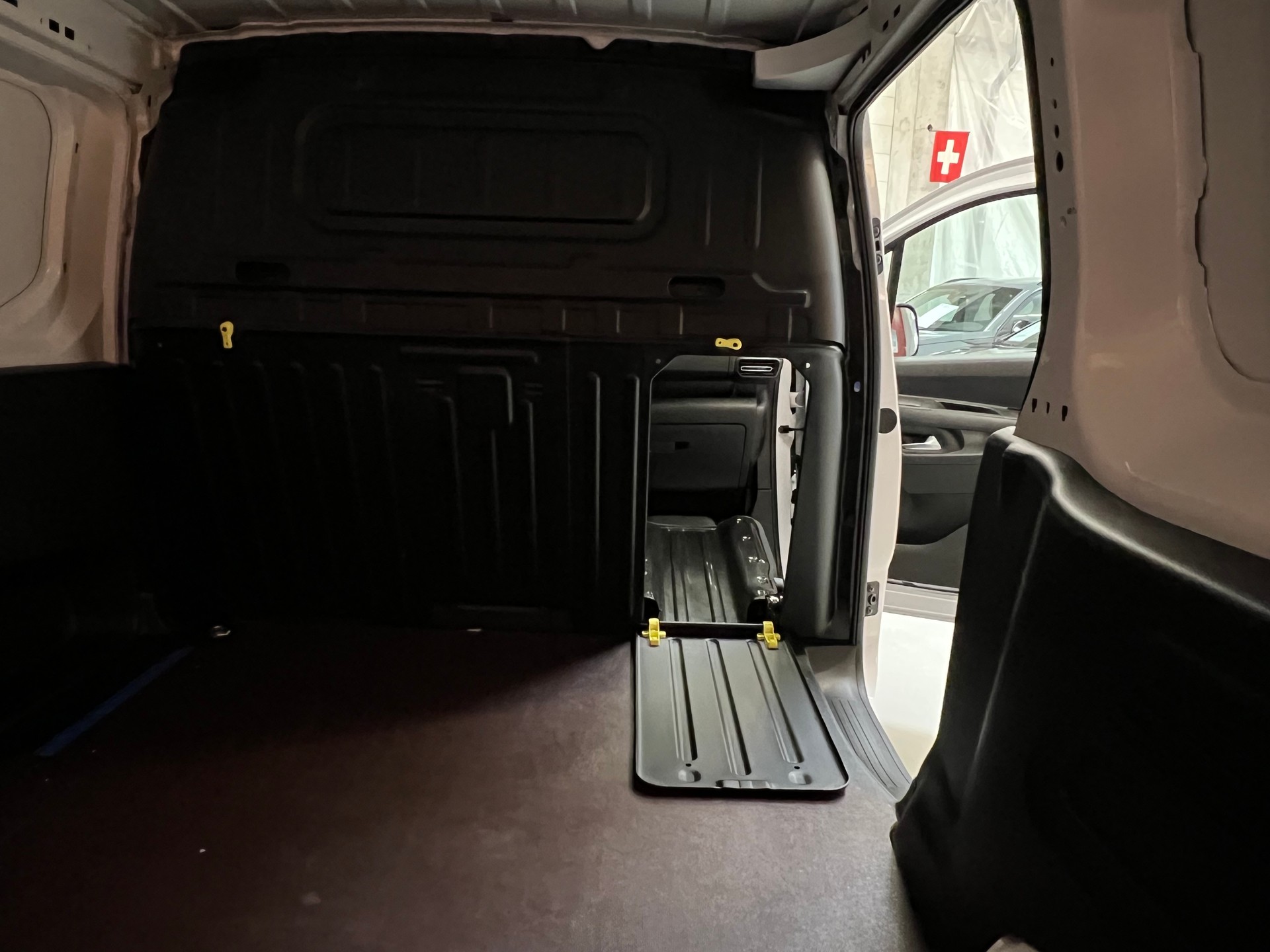 FIAT Doblo 1.5 BlueHDi L2 950kg Techno-image-6