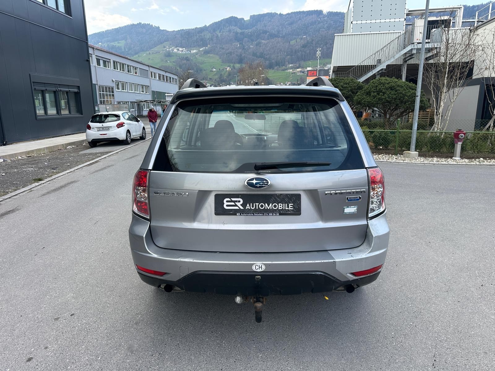 SUBARU Forester 2.0D XS Limited-image-3