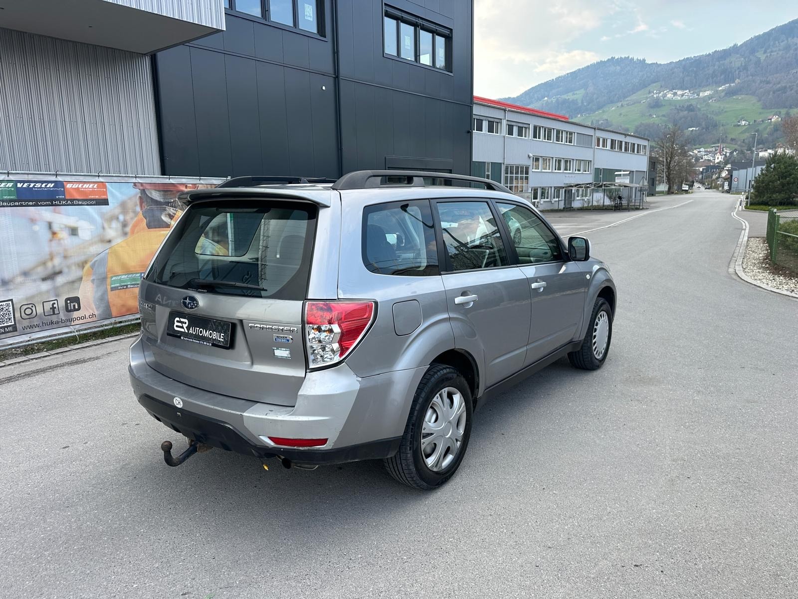 SUBARU Forester 2.0D XS Limited-image-4