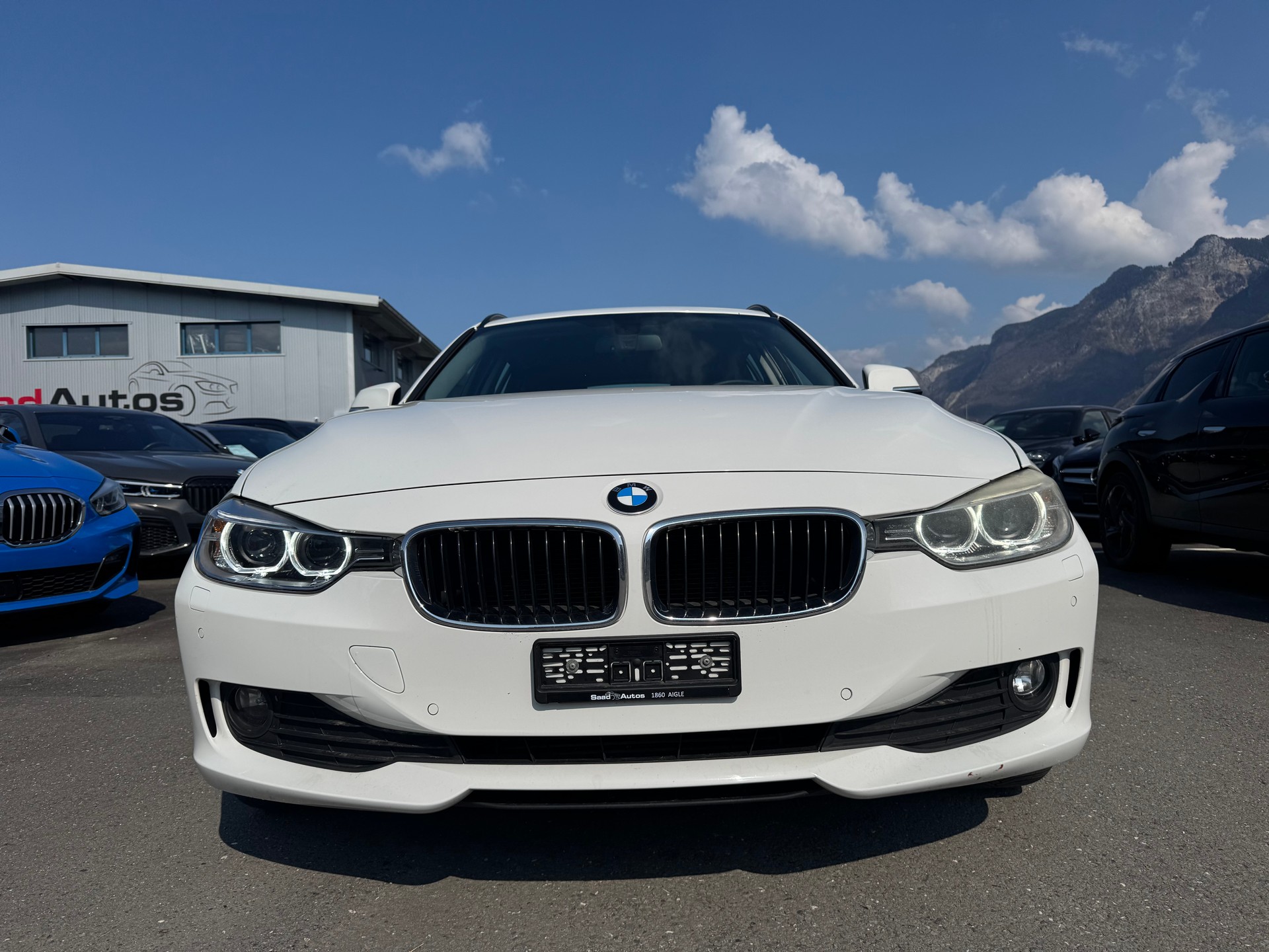 BMW 320d xDrive Touring Steptronic-image-1