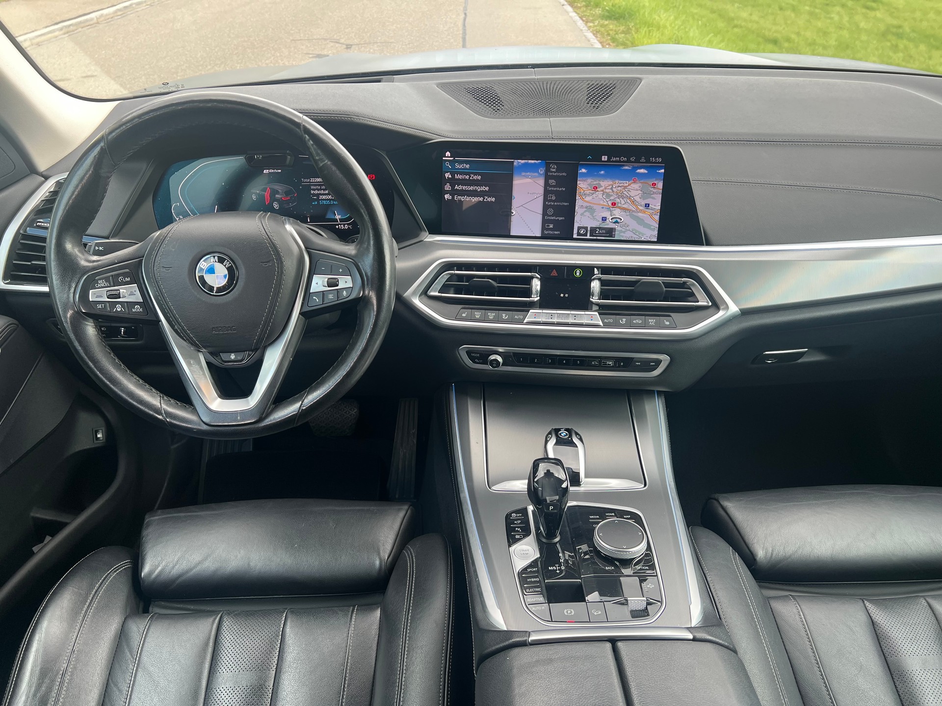 BMW X5 xDrive45e xLine Steptronic-image-17