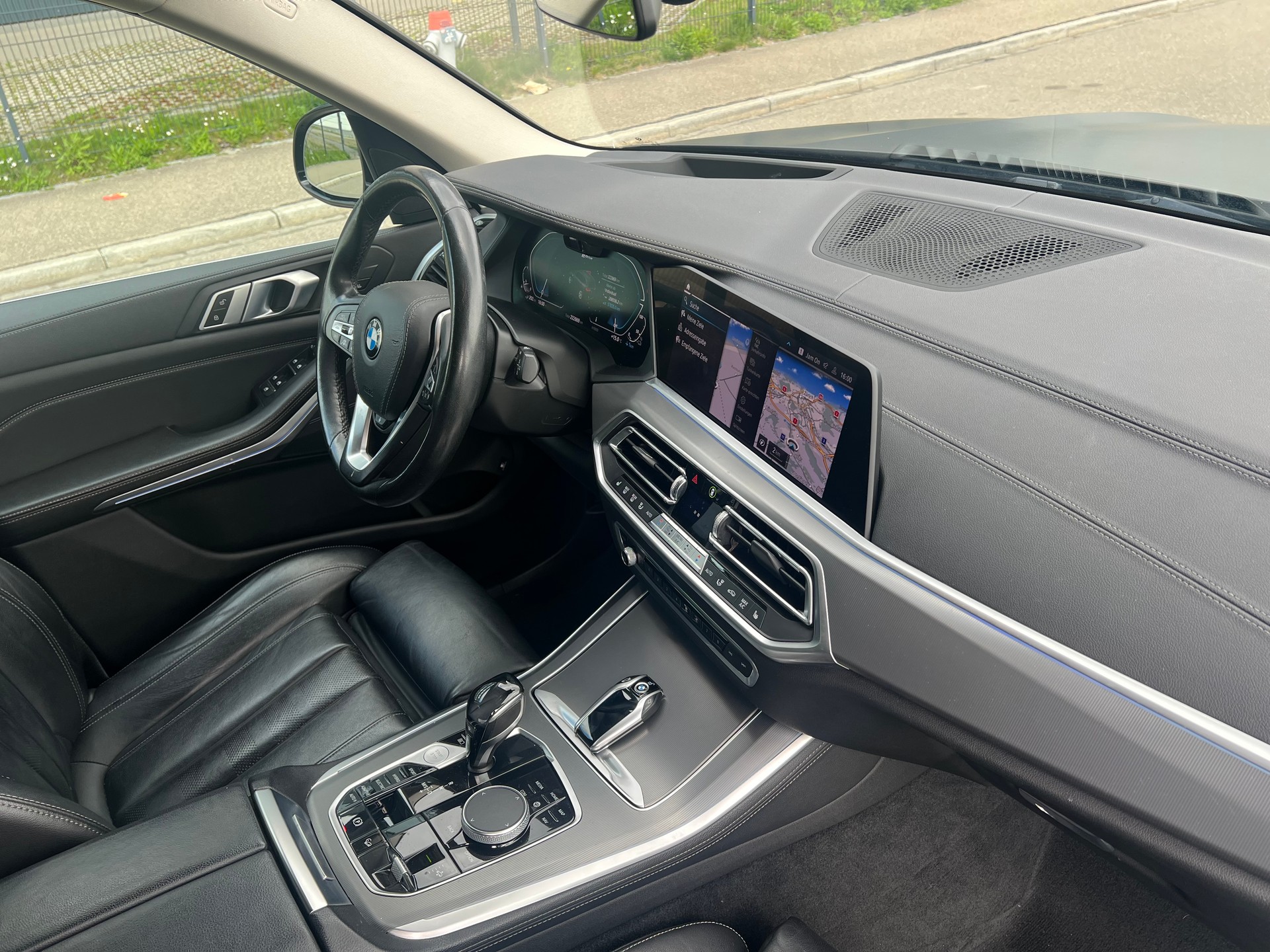 BMW X5 xDrive45e xLine Steptronic-image-19