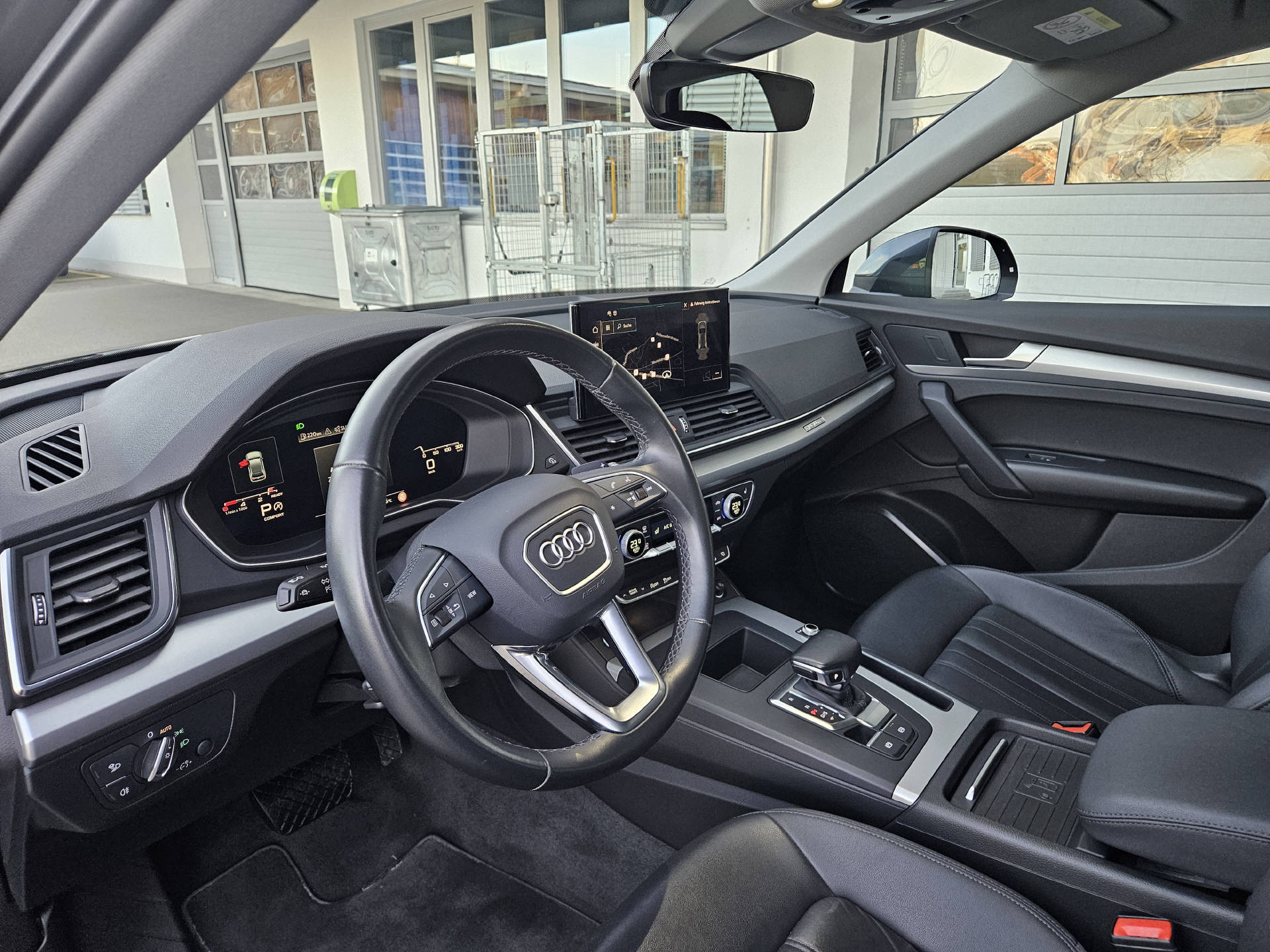 AUDI Q5 2.0 40 TDI quattro S-Tronic * 8- fach bereit * Frisch ab MFK *-image-13