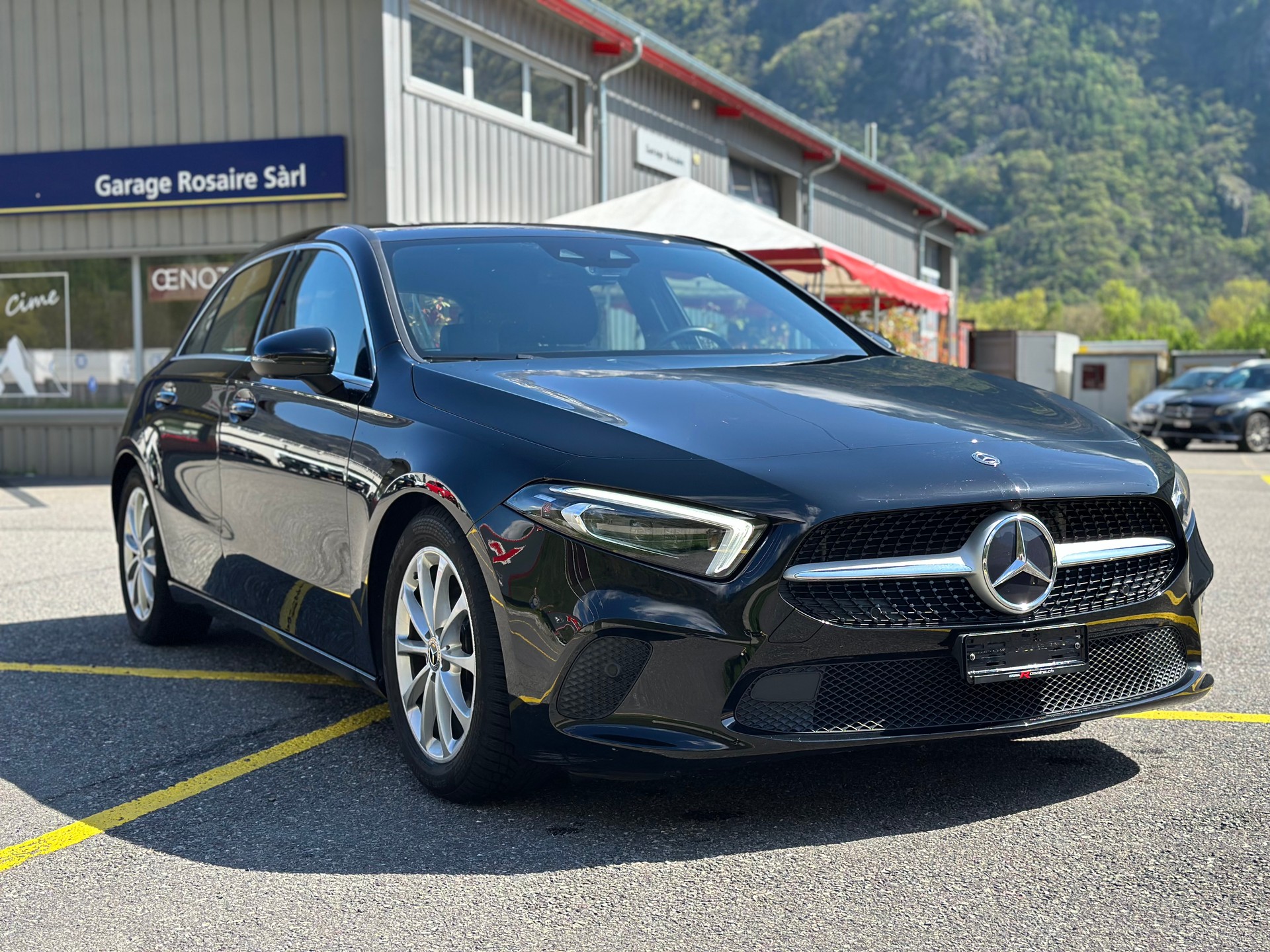 MERCEDES-BENZ A 180 Edition-image-4