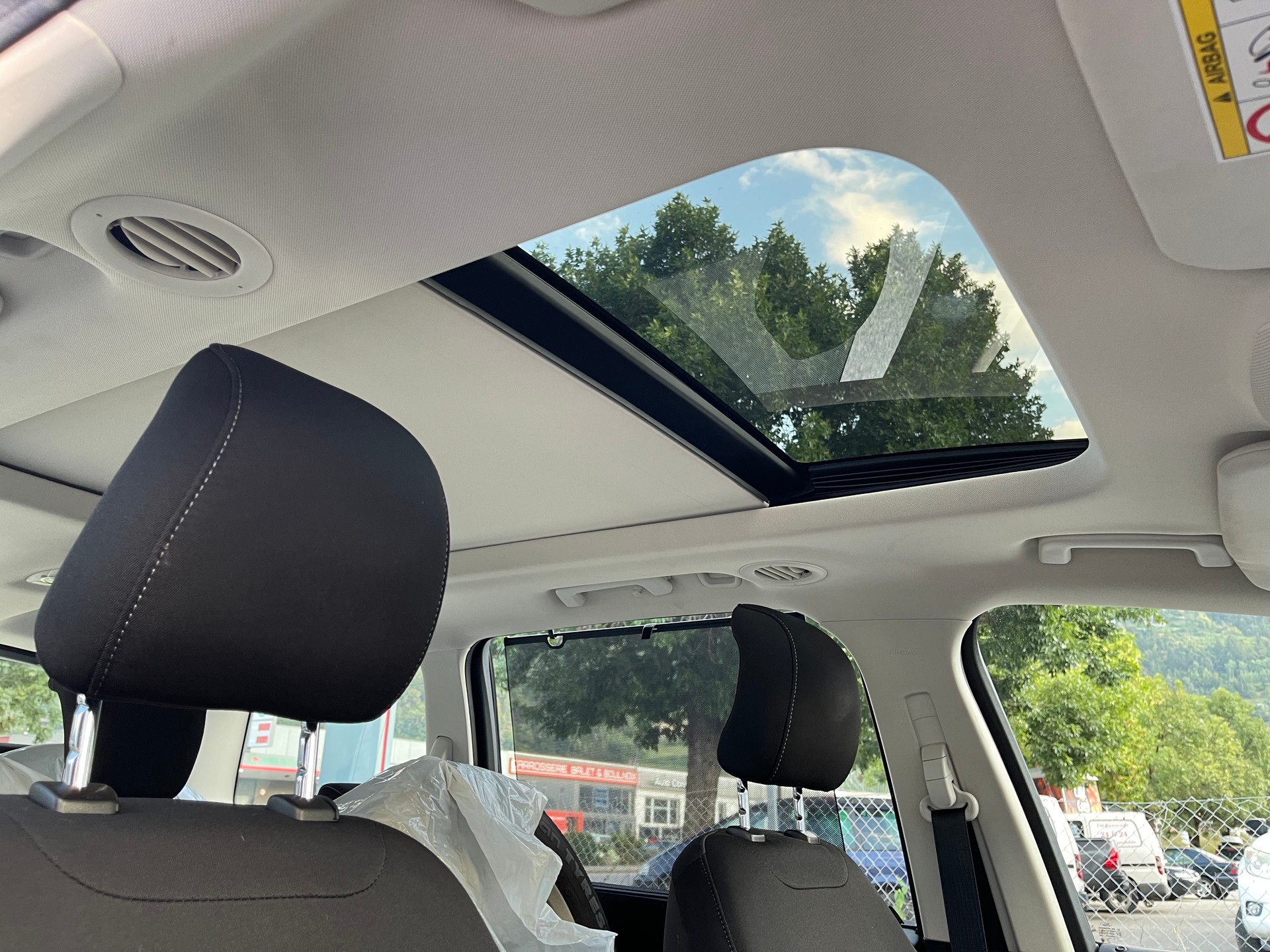 FORD Galaxy 2.0 TDCi Titanium AWD PowerShift-image-11