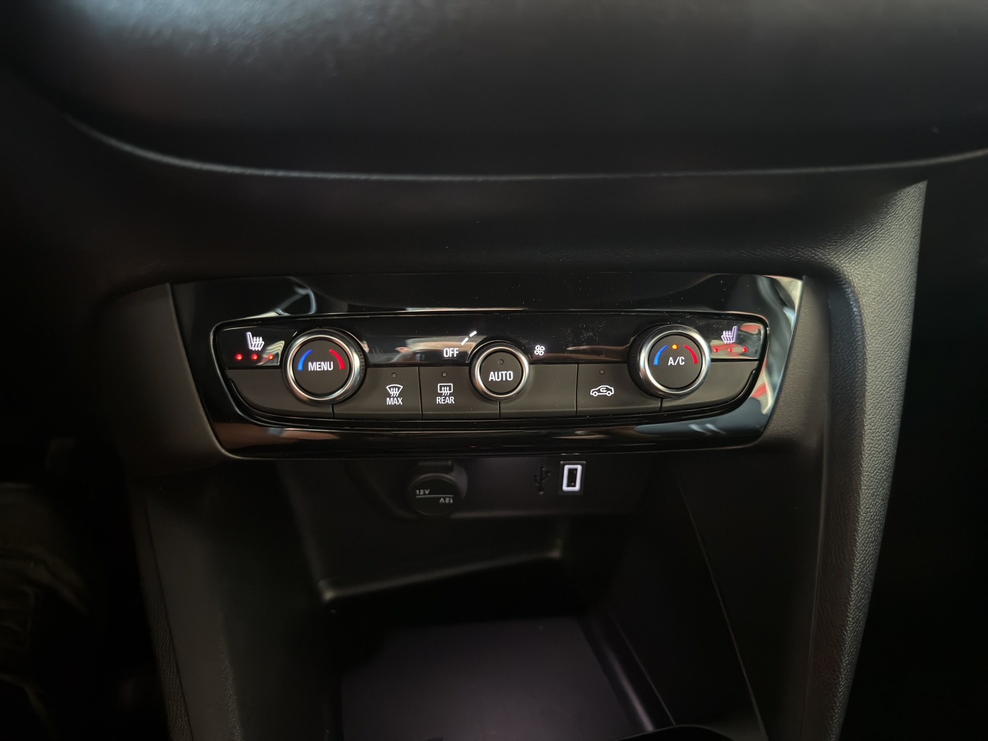 OPEL Corsa-e 156 GS Pack Winter-image-28