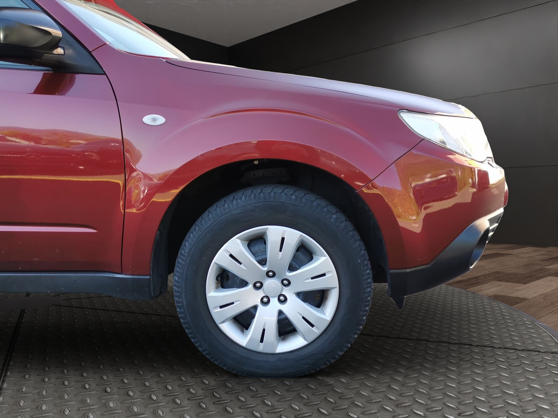 SUBARU Forester 2.0X Swiss Automatic-showroom-element-3