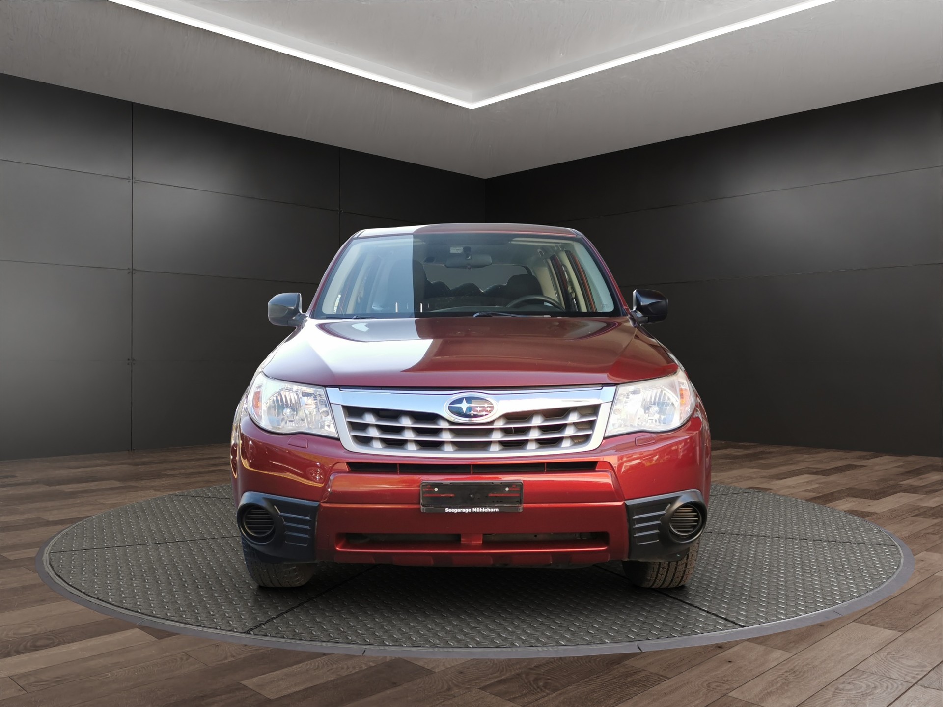 SUBARU Forester 2.0X Swiss Automatic-showroom-element-2