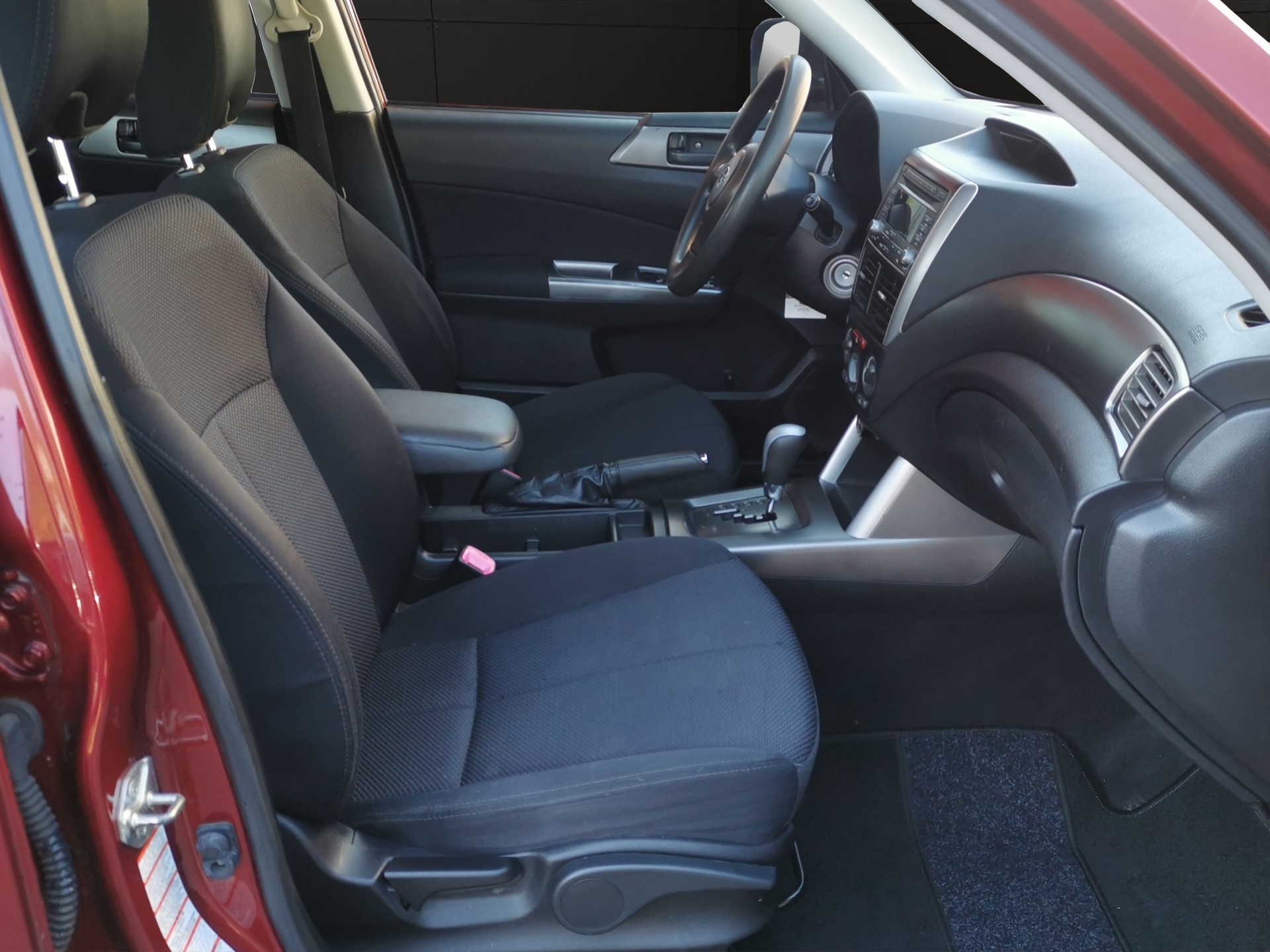 SUBARU Forester 2.0X Swiss Automatic-image-13