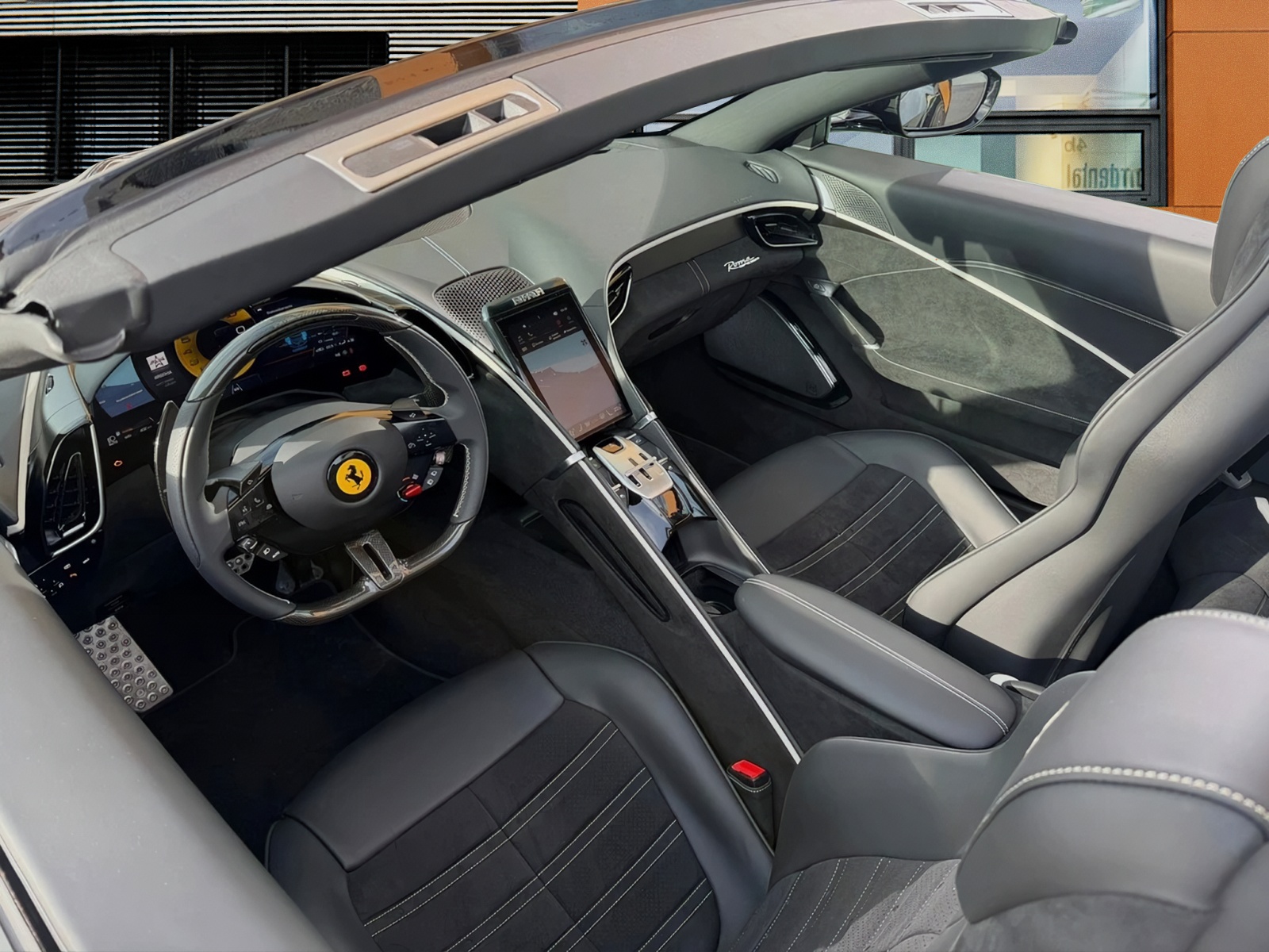 FERRARI Roma Spider 3.9 Turbo / CH Auslieferung-image-10