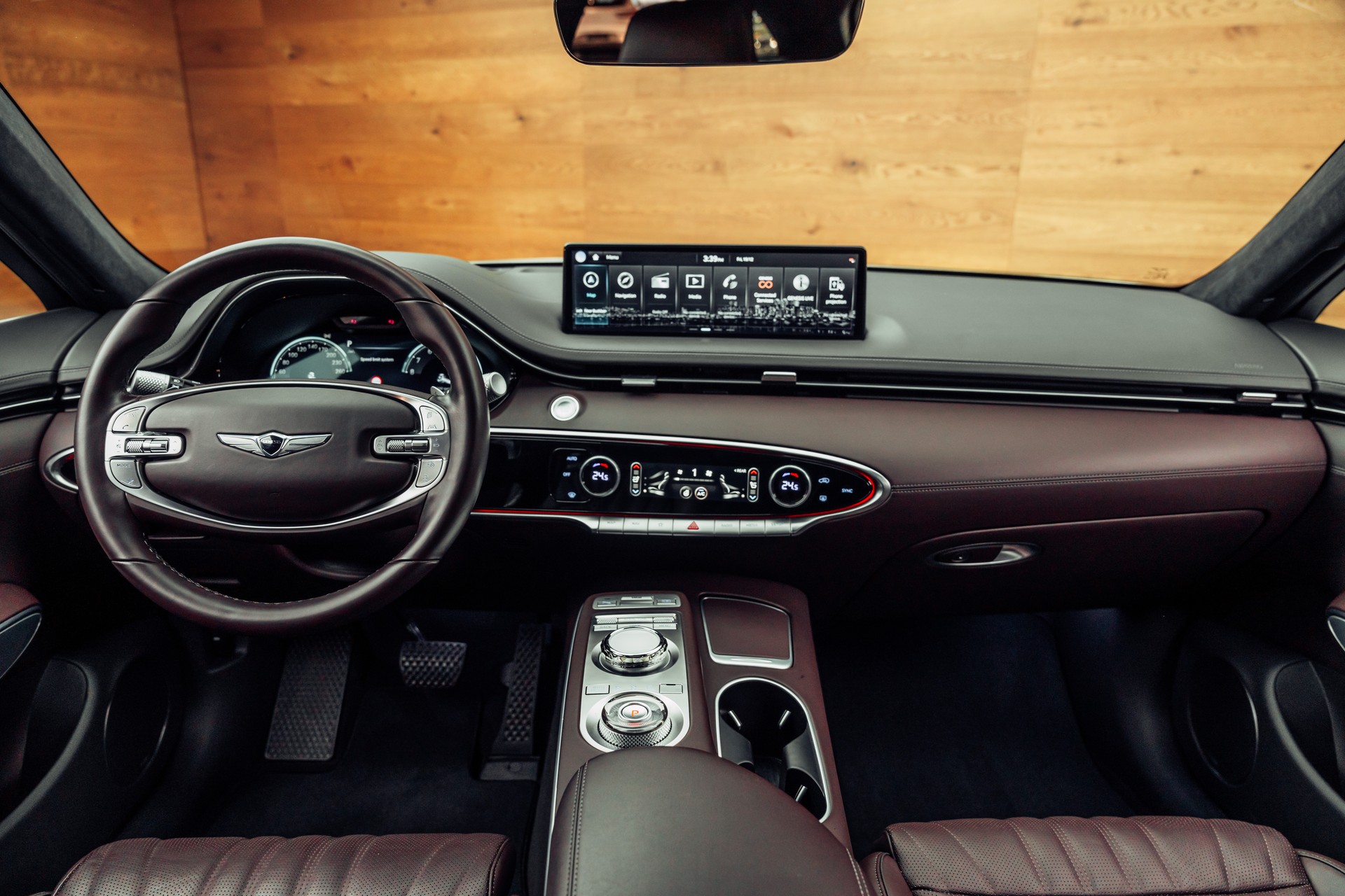 GENESIS GV70 2.5 TGDI Luxury AT8 AWD-image-4