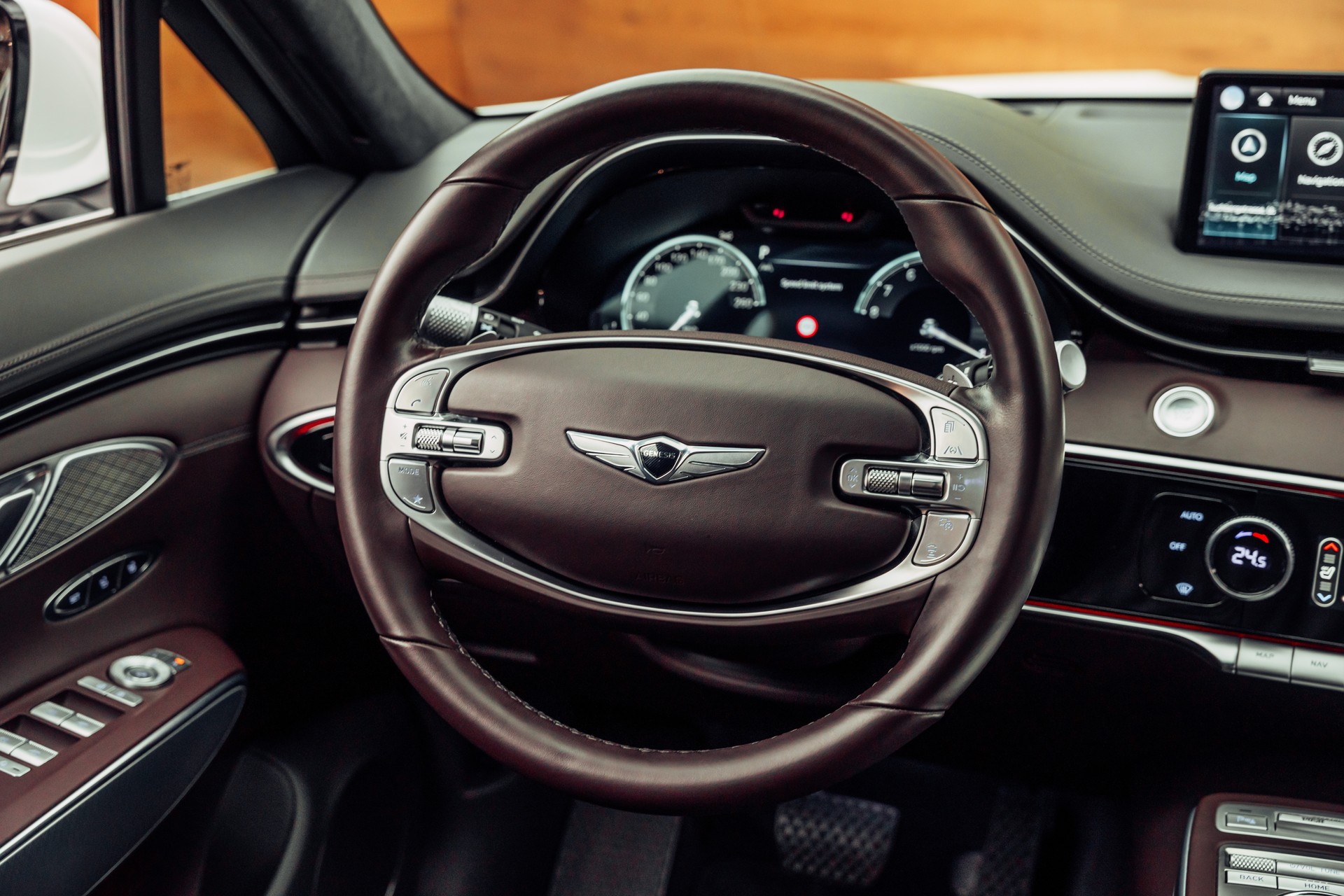 GENESIS GV70 2.5 TGDI Luxury AT8 AWD-image-16