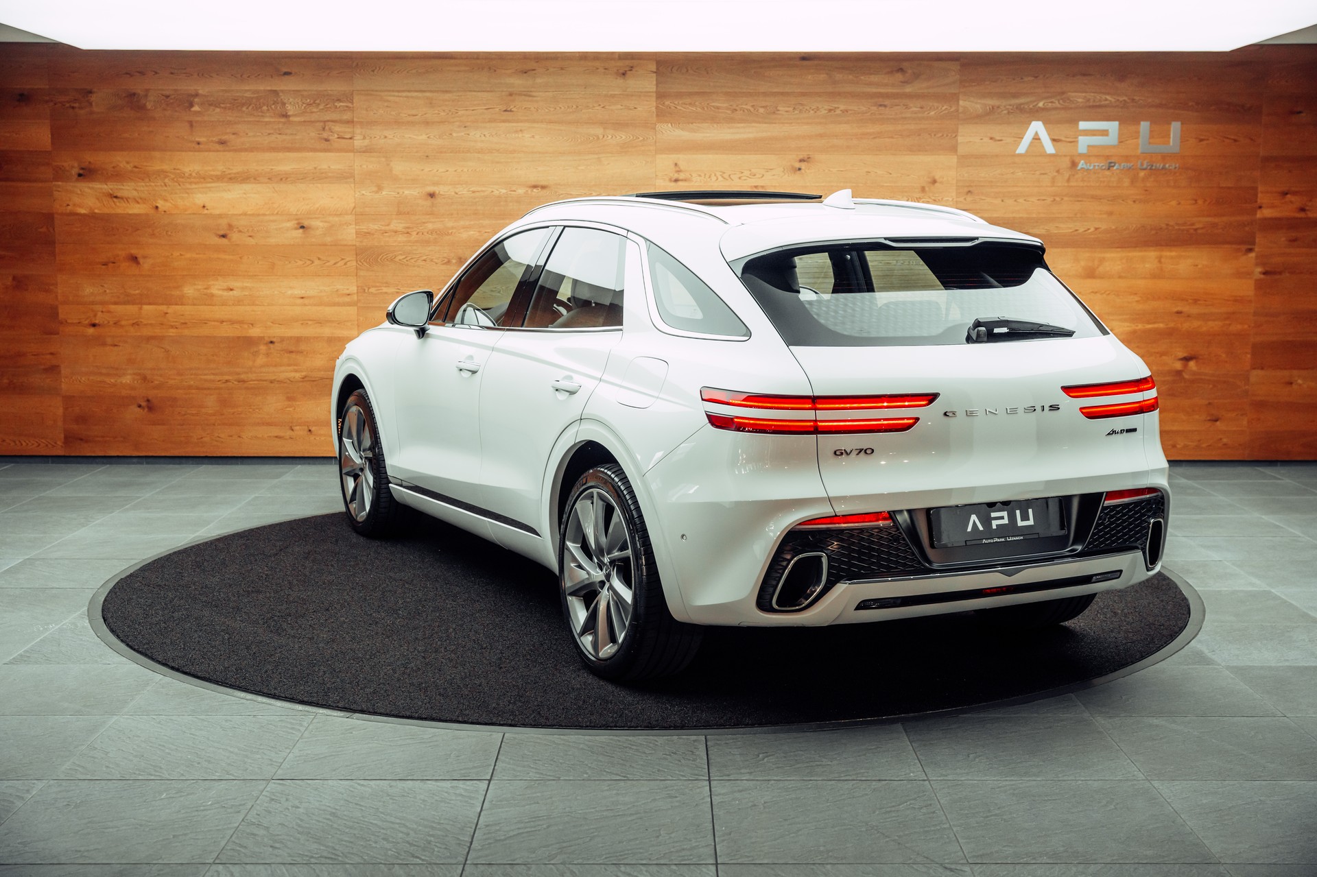 GENESIS GV70 2.5 TGDI Luxury AT8 AWD-image-2