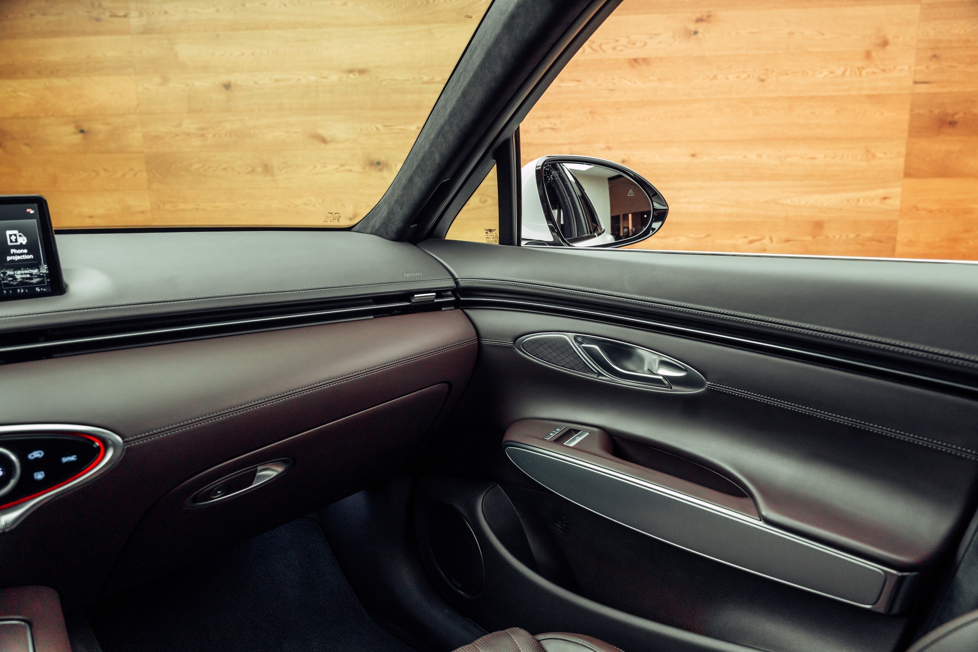 GENESIS GV70 2.5 TGDI Luxury AT8 AWD-image-9