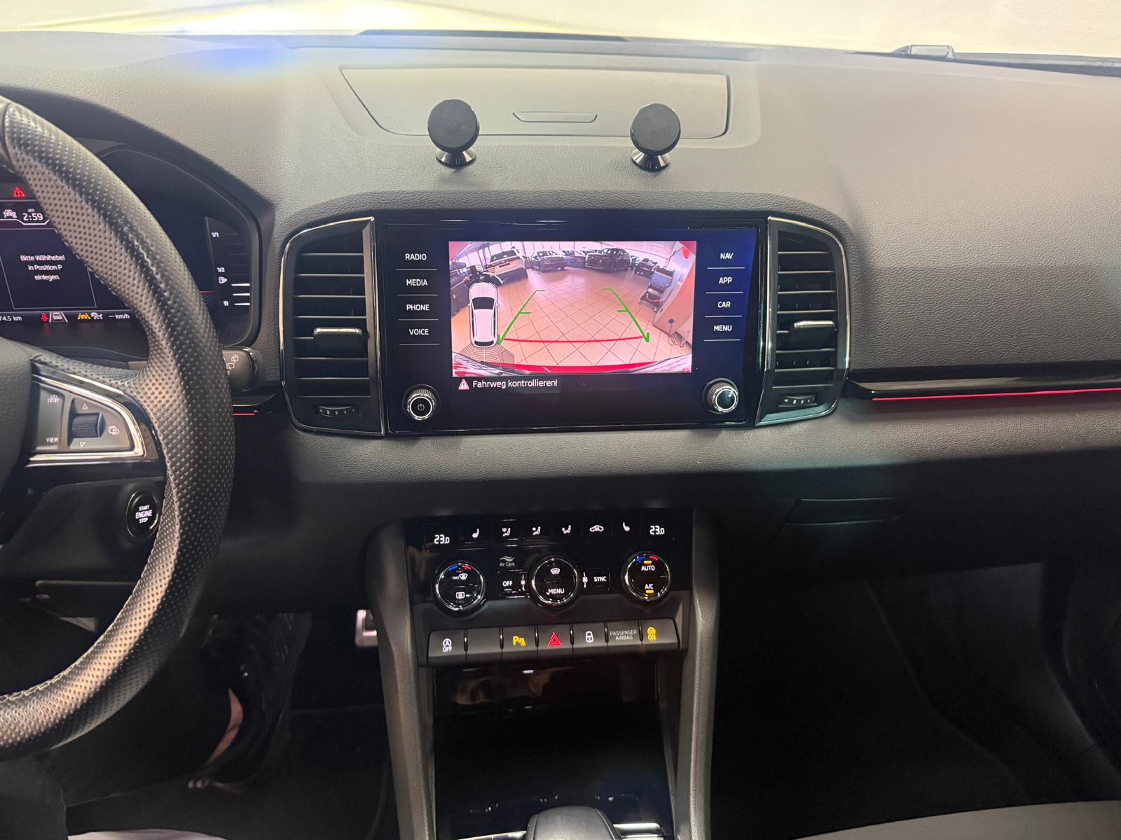 SKODA Karoq 1.5 TSI ACT SportLine DSG-image-11