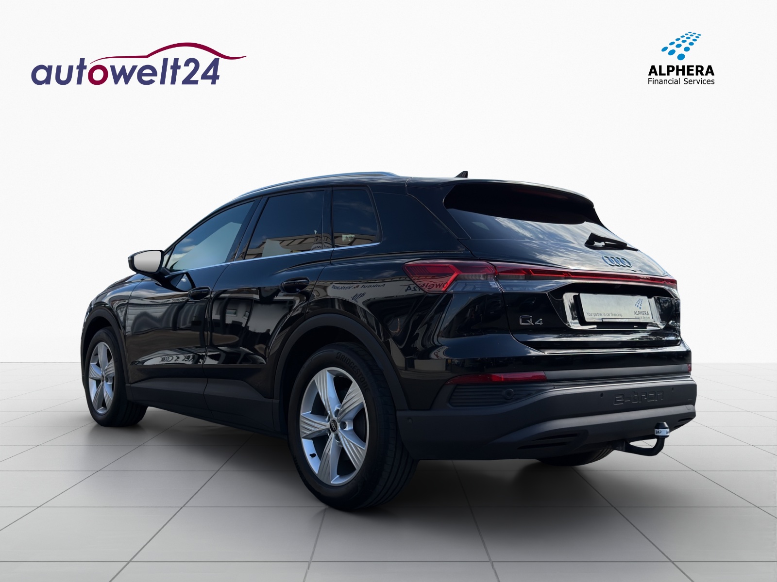 AUDI Q4 e-tron 45 quattro-image-7