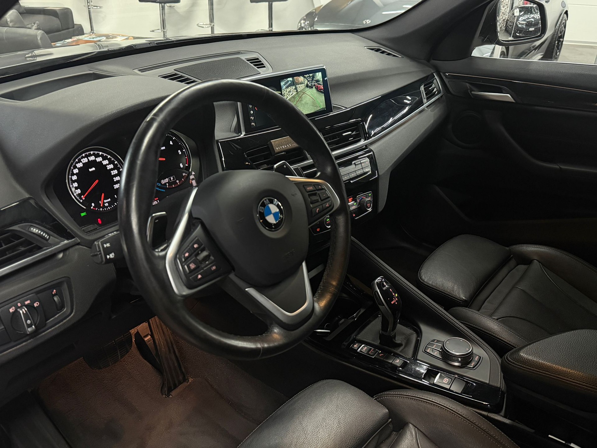 BMW X1 xDrive 20d xLine Steptronic-image-8