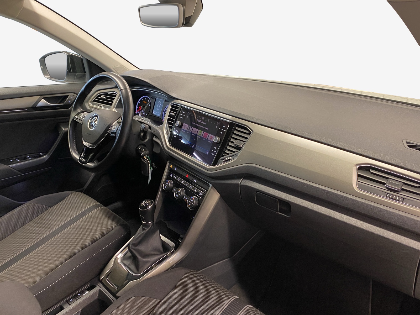 VW T-Roc 1.0 TSI Advance-image-13