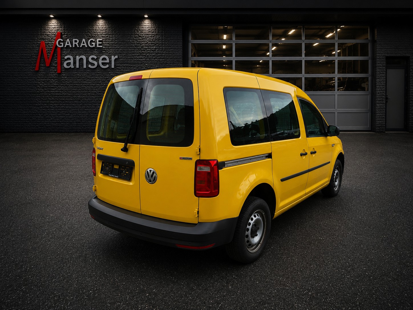 VW Caddy 2.0TDI 4Motion BlueMotion Technology-image-4
