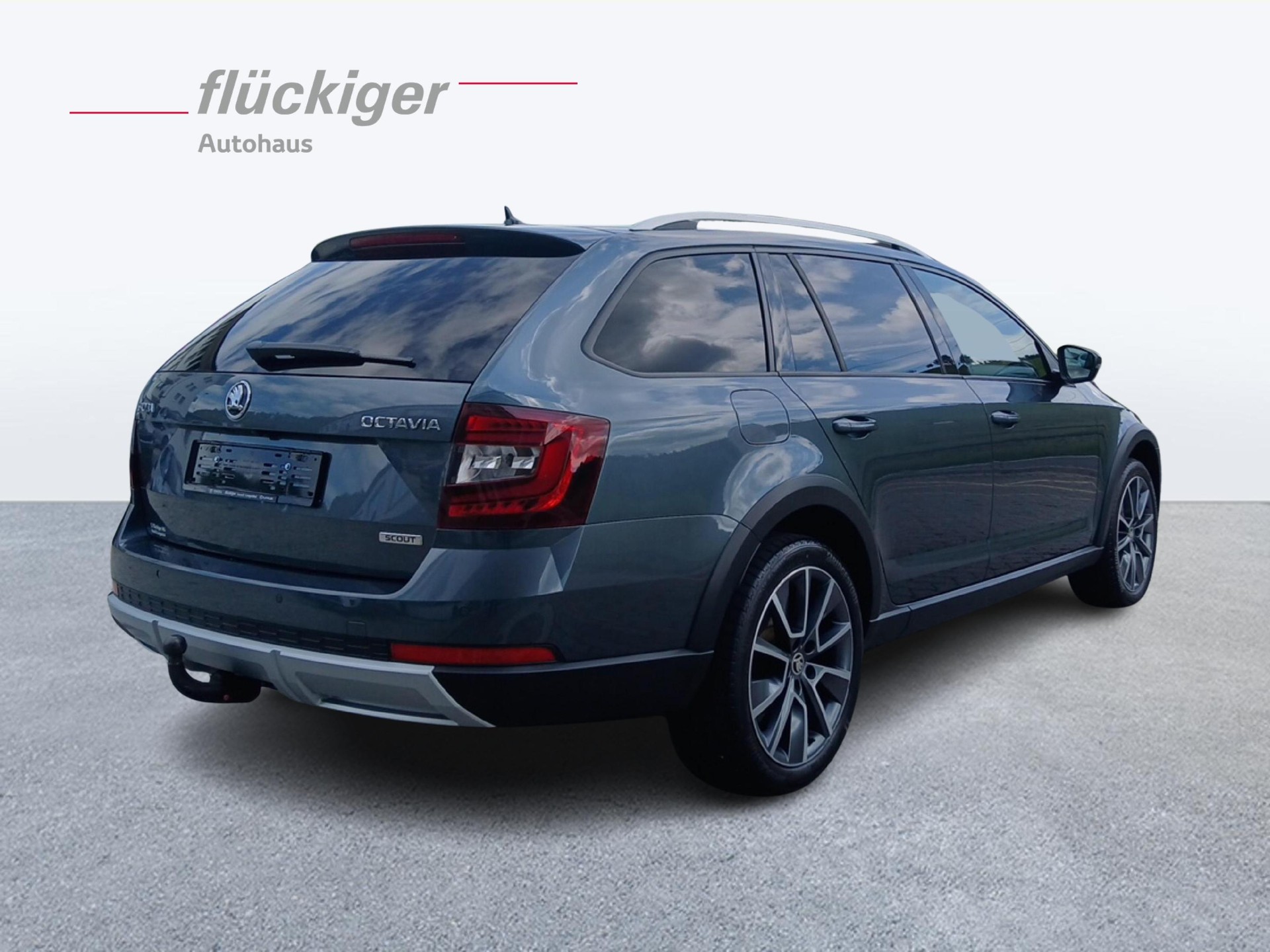SKODA Octavia Scout 2.0 TDI 184 4x4 DSG-image-4