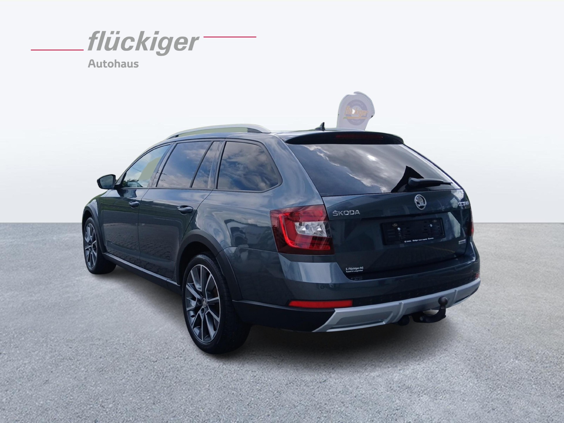SKODA Octavia Scout 2.0 TDI 184 4x4 DSG-showroom-element-2