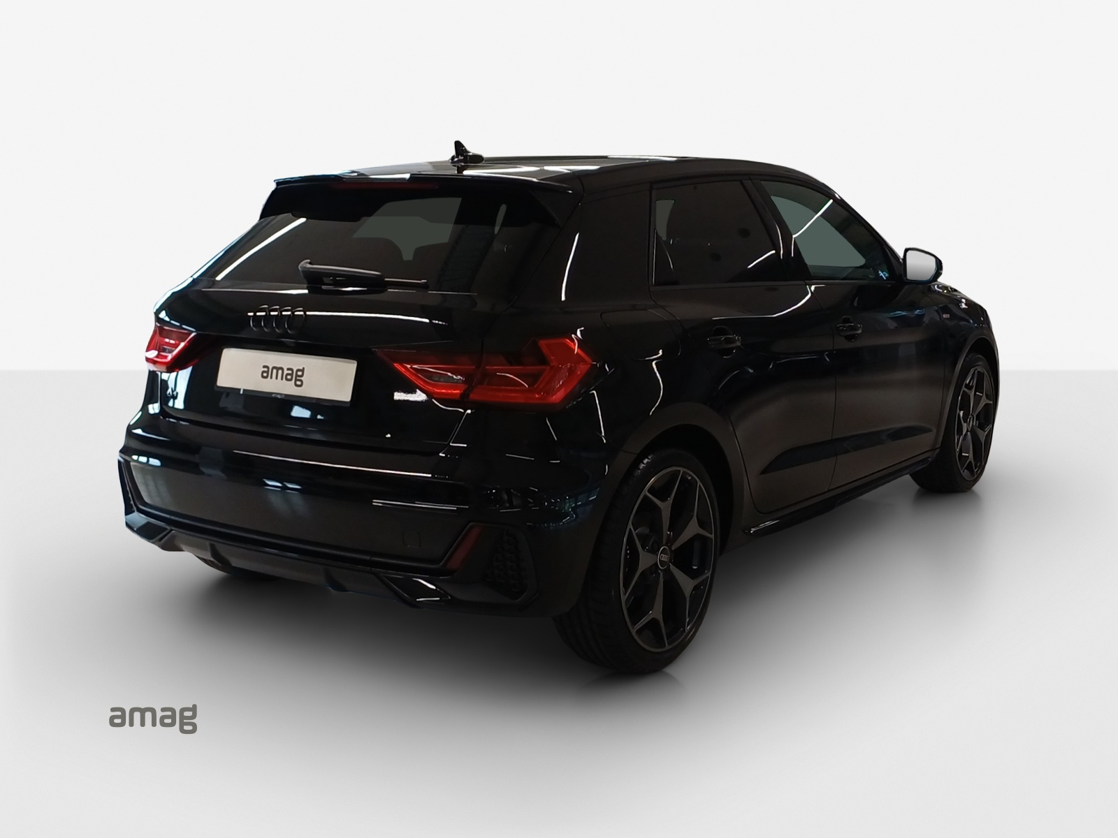 AUDI A1 Sportback 30 TFSI S Line Attraction S-tronic-image-4