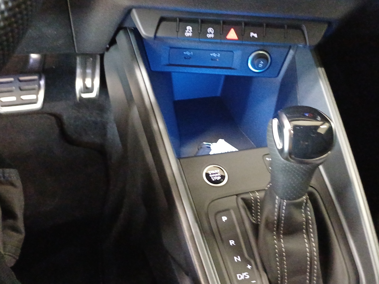 AUDI A1 Sportback 30 TFSI S Line Attraction S-tronic-image-10