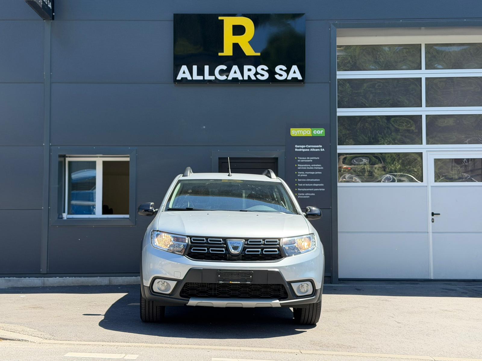 DACIA Sandero TCe 90 Celebration-image-1