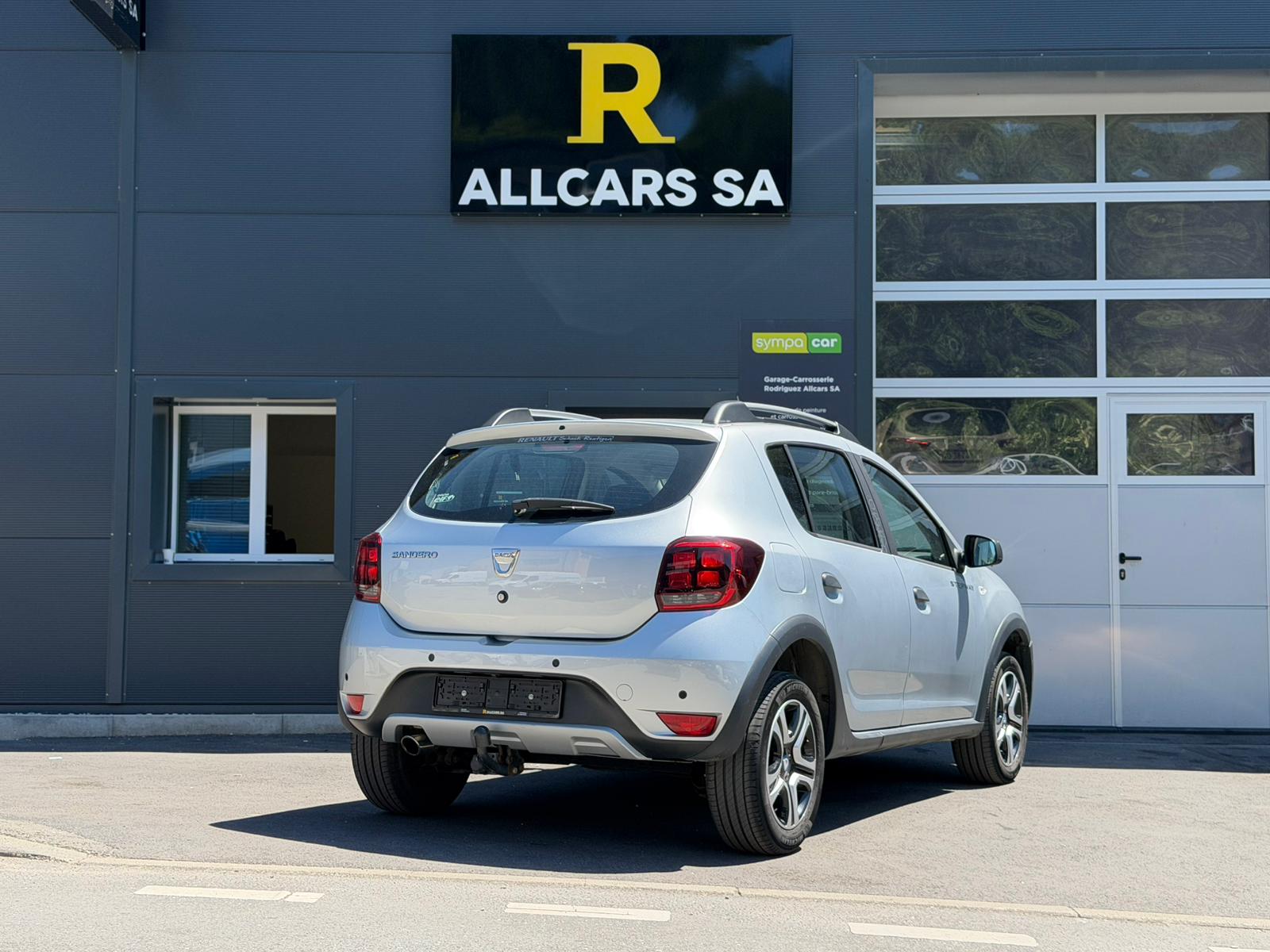 DACIA Sandero TCe 90 Celebration-image-3