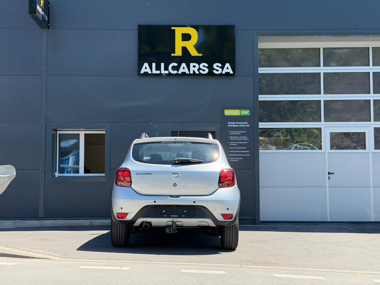 DACIA Sandero TCe 90 Celebration-image-4