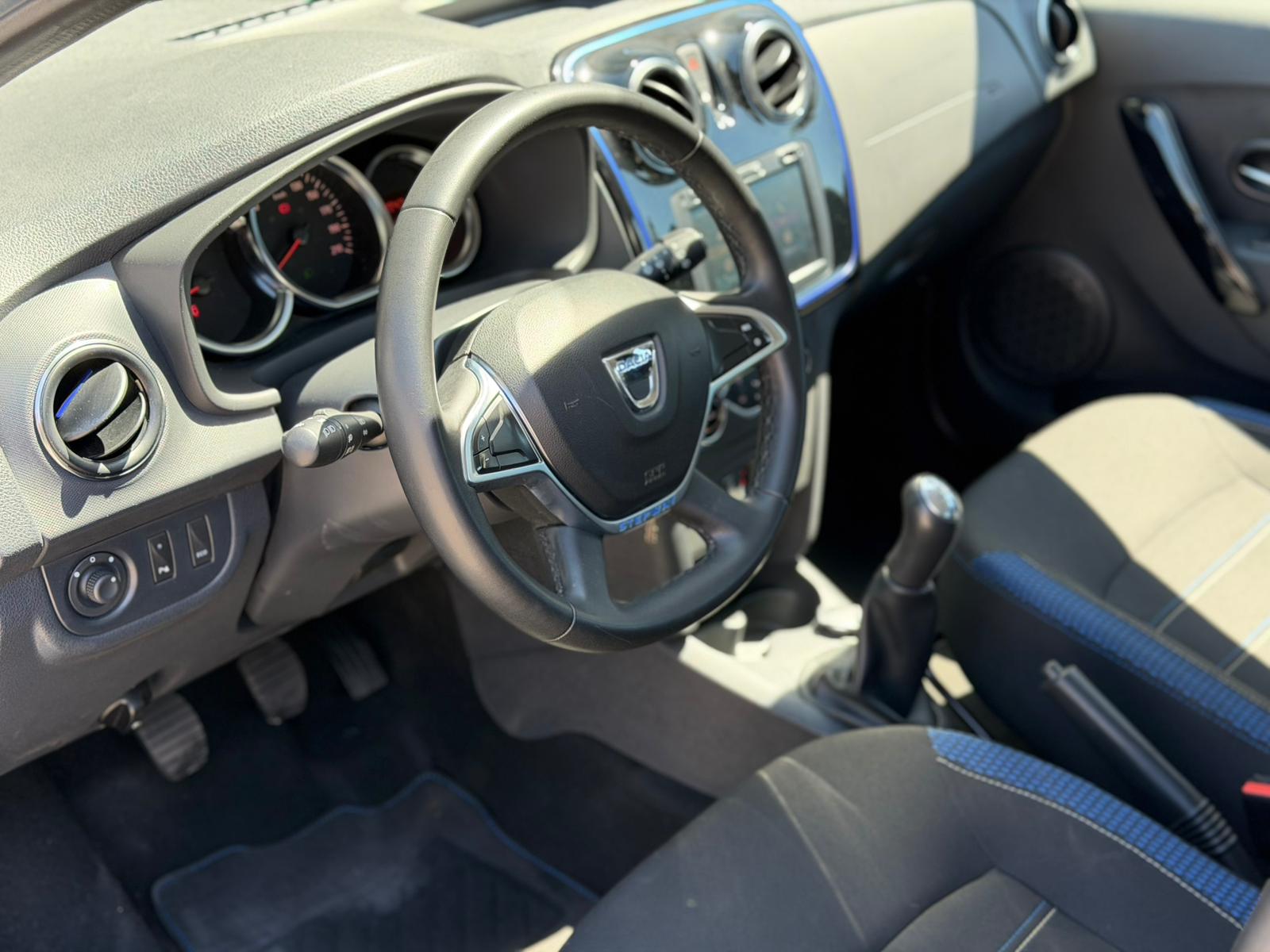DACIA Sandero TCe 90 Celebration-image-7