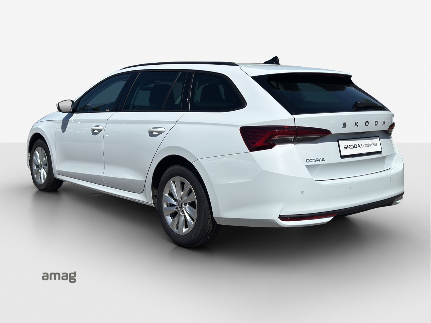 SKODA Octavia Combi 1.5 TSI mHEV DSG Selection Launch-image-2