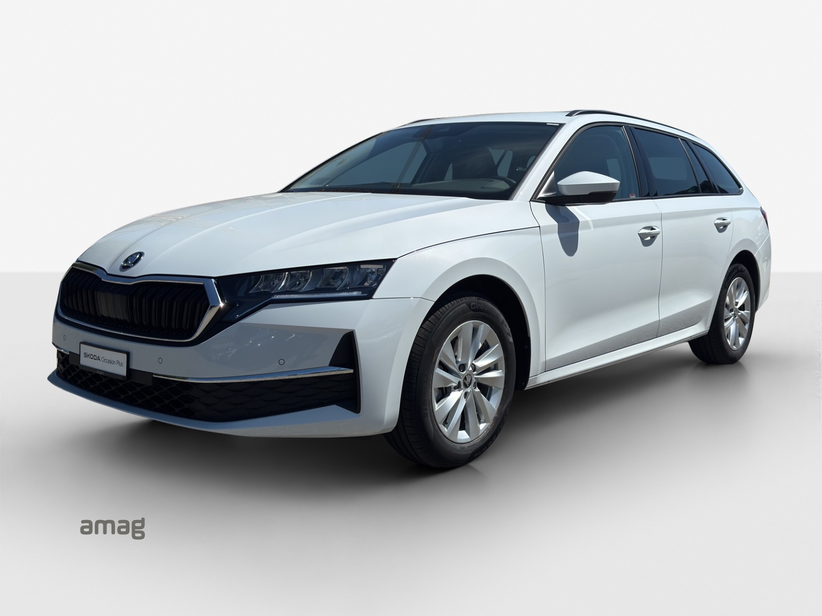 SKODA Octavia Combi 1.5 TSI mHEV DSG Selection Launch-image-0