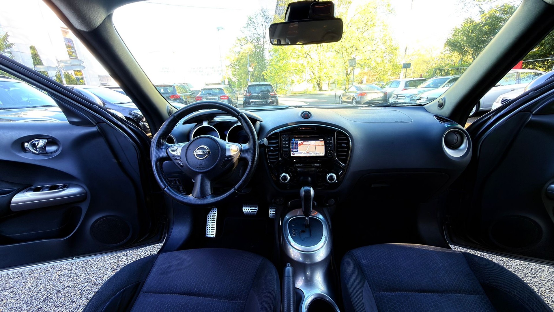NISSAN Juke 1.6 DIG-T tekna 4x4 Xtronic M-CVT-image-9