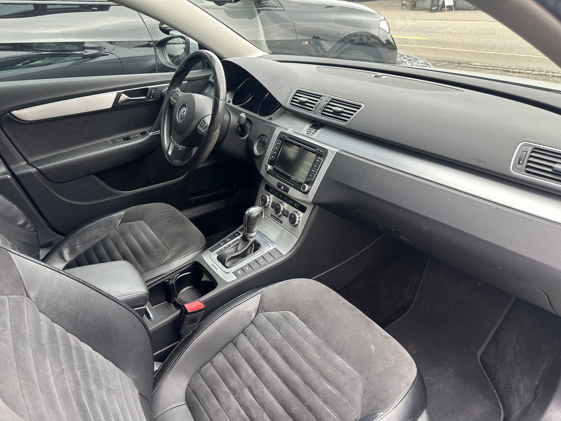 VW Passat Variant 2.0 TDI BMT Highline 4MDSG-image-6