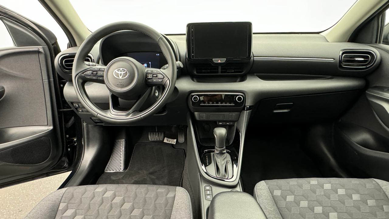 TOYOTA Yaris 1.5 Sport e-CVT-image-5