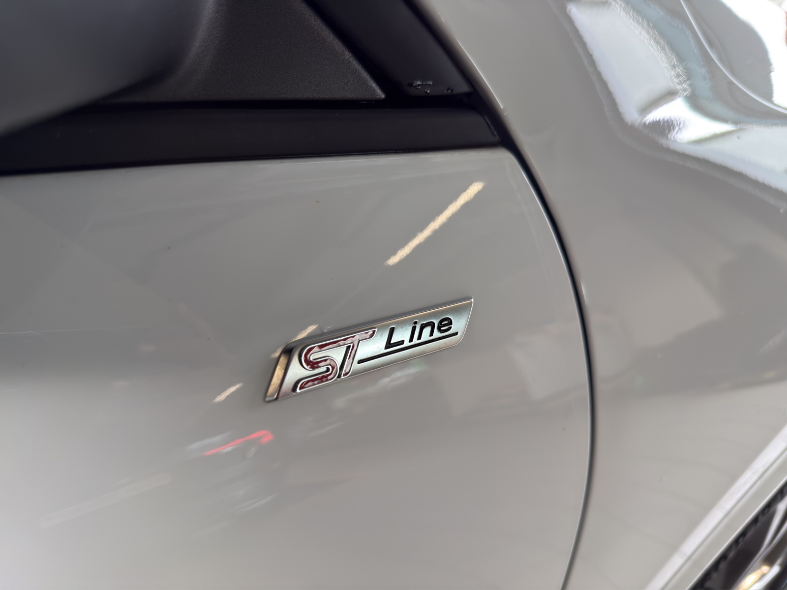 FORD Kuga 2.5 FHEV ST-Line X 4WD-image-15