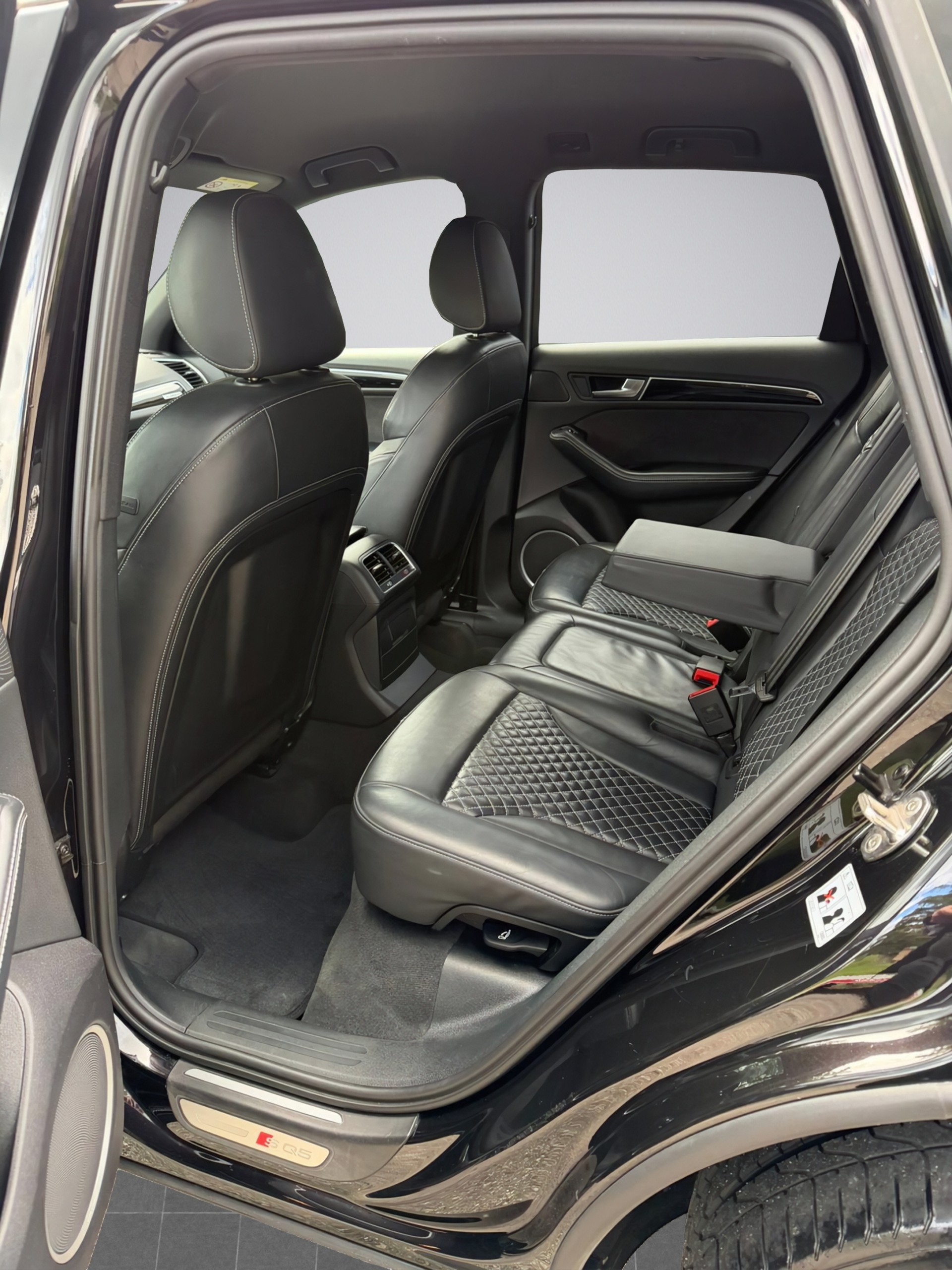 AUDI SQ5 3.0 TDI plus quattro tiptronic * 340 PS *-image-9