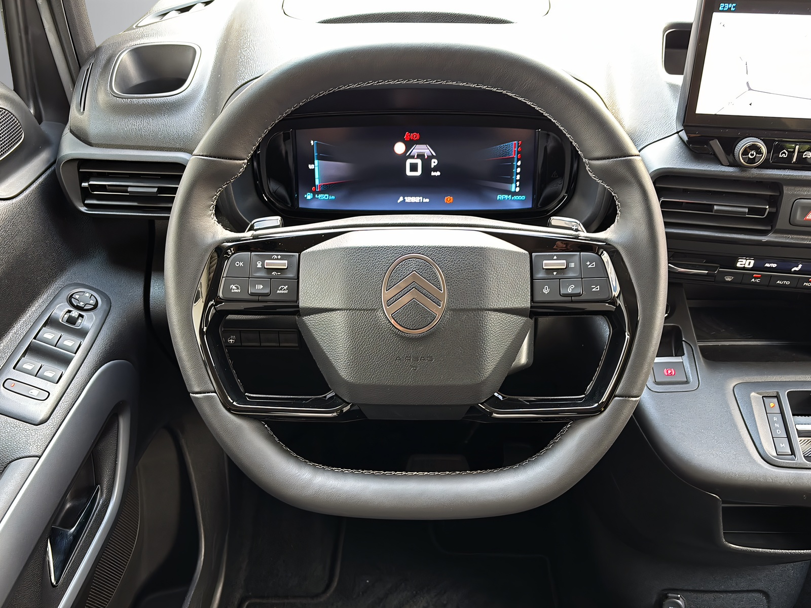 CITROEN Berlingo XL 1.5 BlueHDi 130 Max-image-3