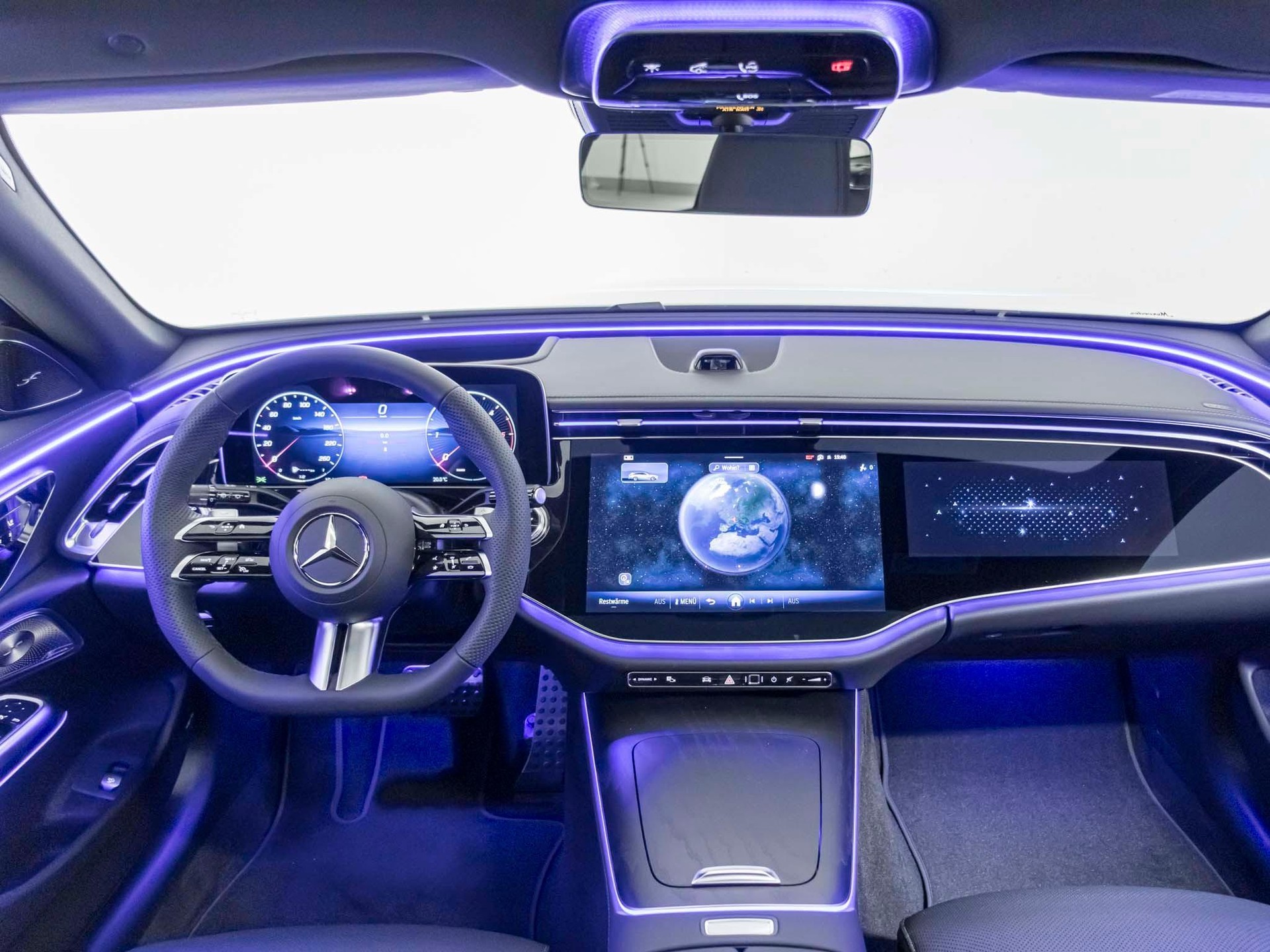 MERCEDES-BENZ E 220 d 4MATIC T-Modell-image-11
