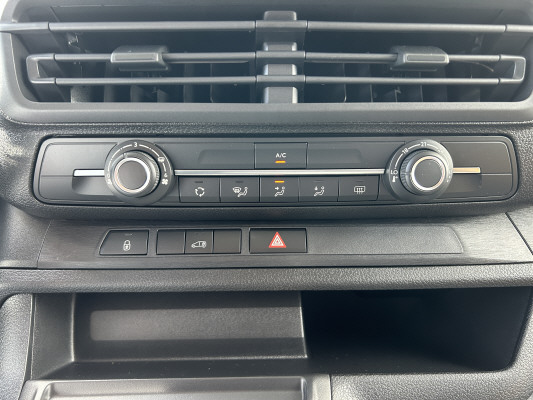 TOYOTA Proace EV 75kWh L Active-image-9
