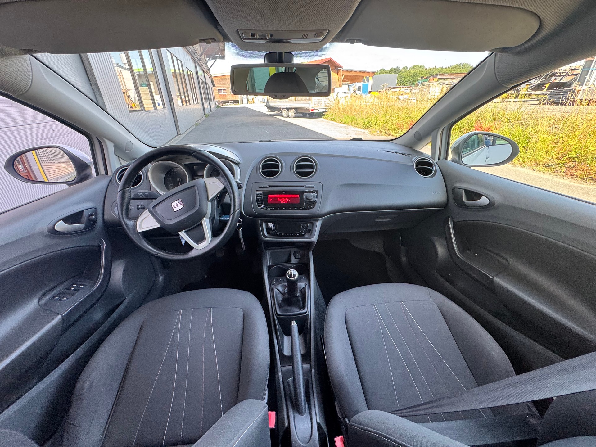 SEAT Ibiza 1.2 TSI Sport-image-11
