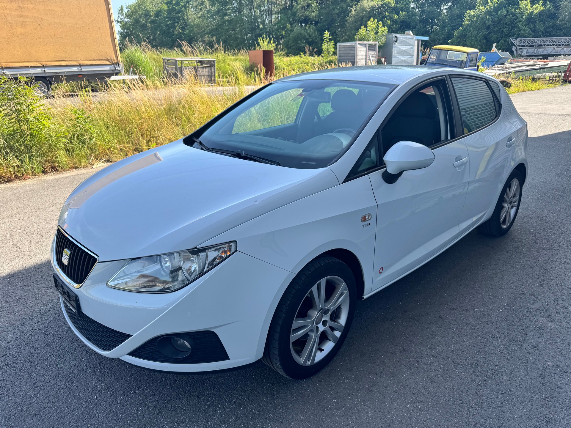 SEAT Ibiza 1.2 TSI Sport-image-2