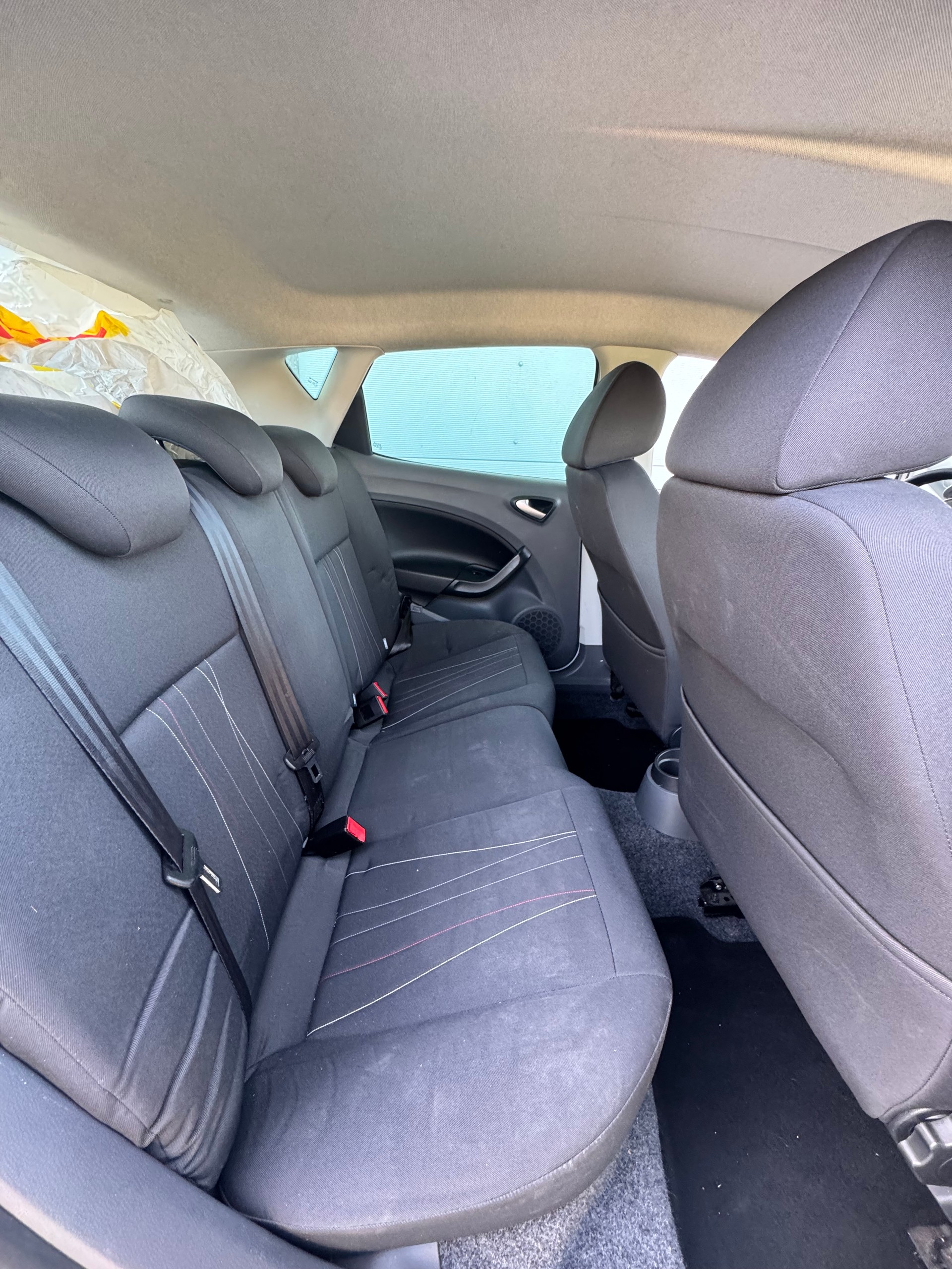 SEAT Ibiza 1.2 TSI Sport-image-12