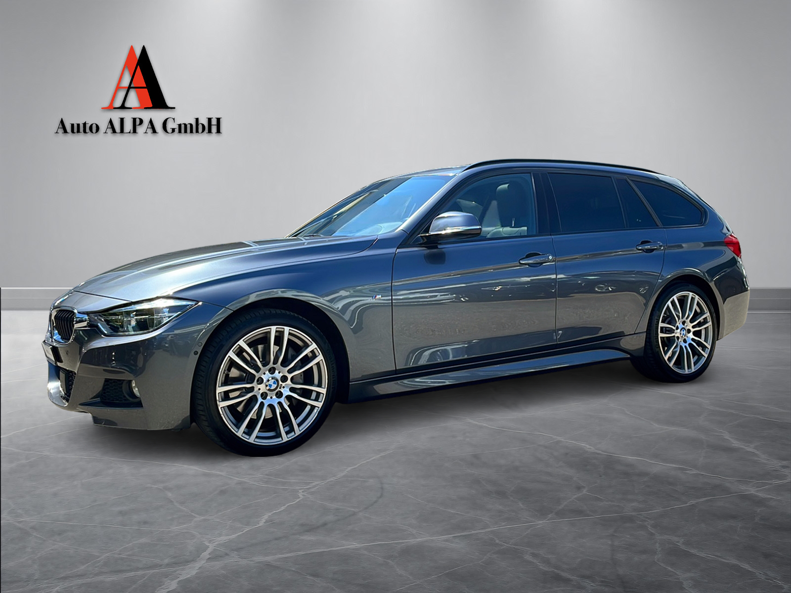 BMW 340i xDrive Touring M Sport Steptronic-image-0